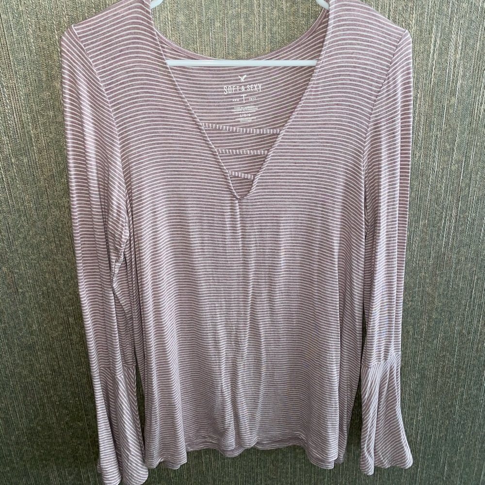 American Eagle top
